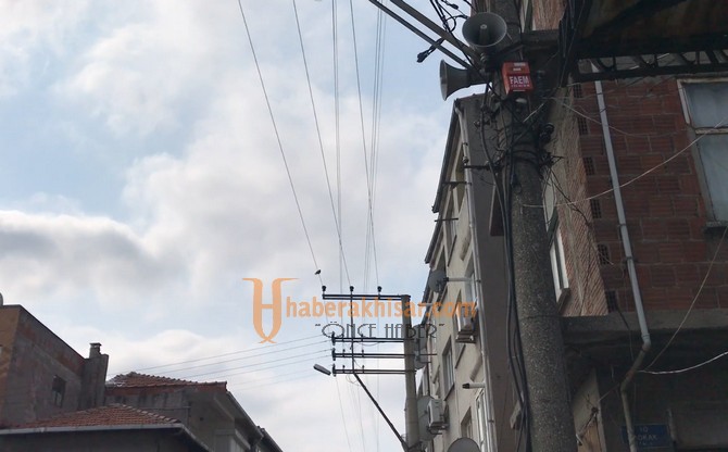 Akhisar Belediyesinden Şarkılı Evde Kal Çağrısı