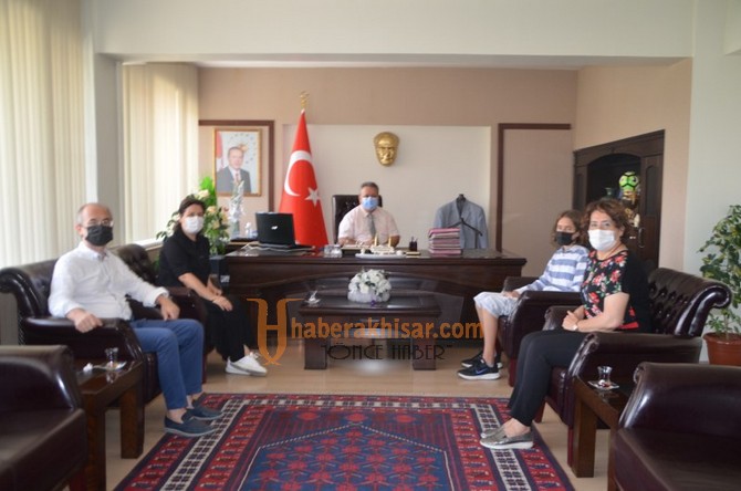 LGS Türkiye Birincisi Bambal’dan Kaymakam Vekiline Ziyaret