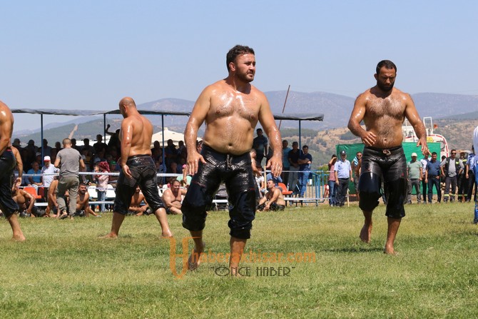 Akhisar’da ‘Ata Sporları’ coşkusu