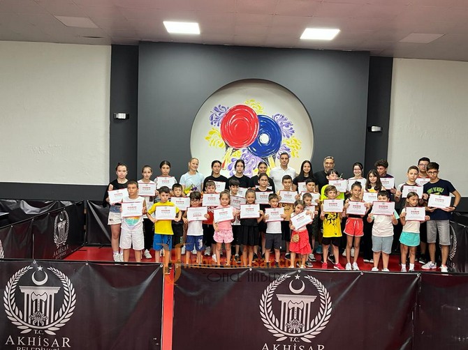 Akhisar Belediyesi’nin Yaz Spor Okullarından Binlerce Genç Faydalandı