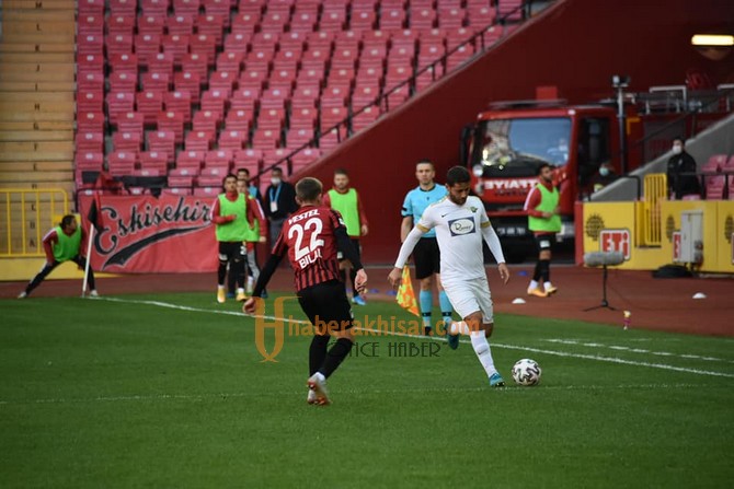 Eskişehirspor; 0 – Akhisarspor; 1