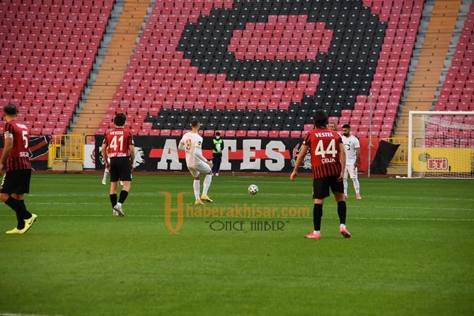 Eskişehirspor; 0 – Akhisarspor; 1