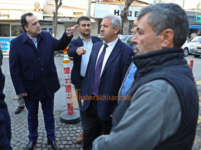 Akhisar’da Taksi Duraklarına Özel Kabinler Yerleştirildi
