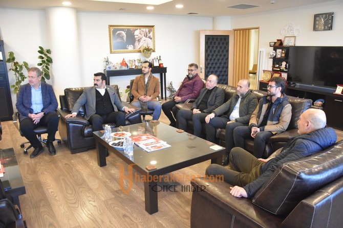 Akhisarspor Yönetiminden Başkan Dutlulu’ya Ziyaret