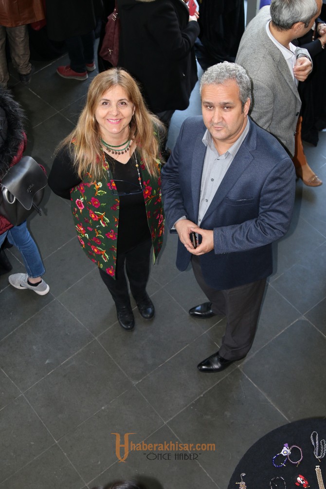 Akhisar Belediyesi Sanat Atölyesi, Kazaziye sergisi açıldı