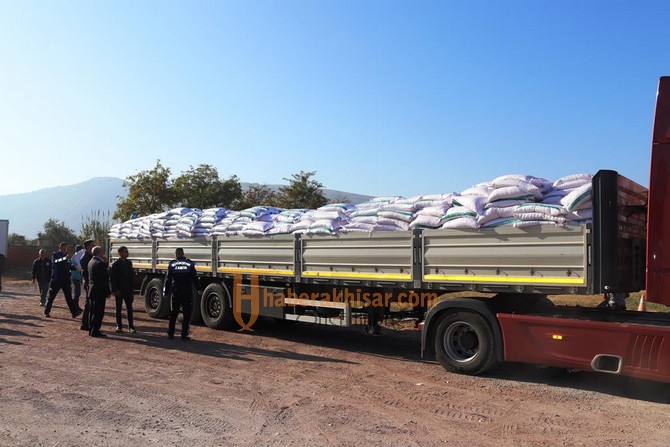 Akhisarlı Çiftçilere 70 Ton Buğday Tohumu Desteği