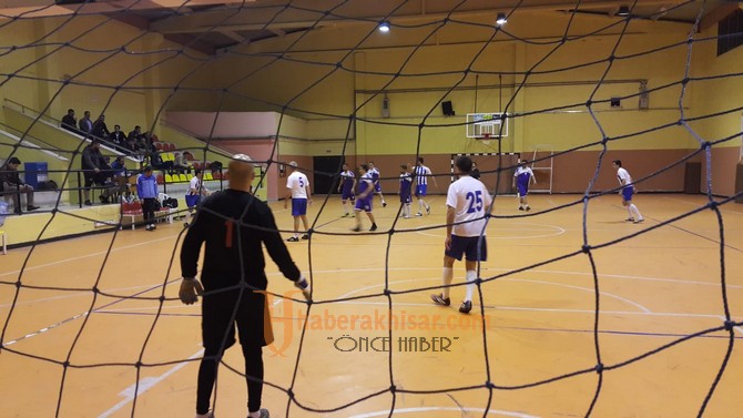 Futsal turnuvasında 3’üncü hafta başladı