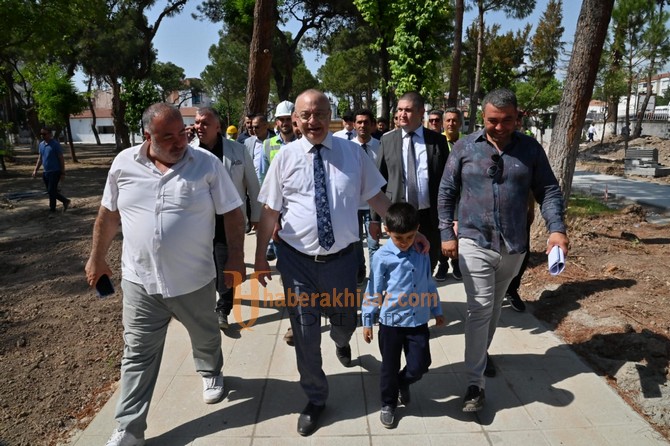 Başkan Ergün Şehit Necdi Şentürk Parkı’nı İnceledi