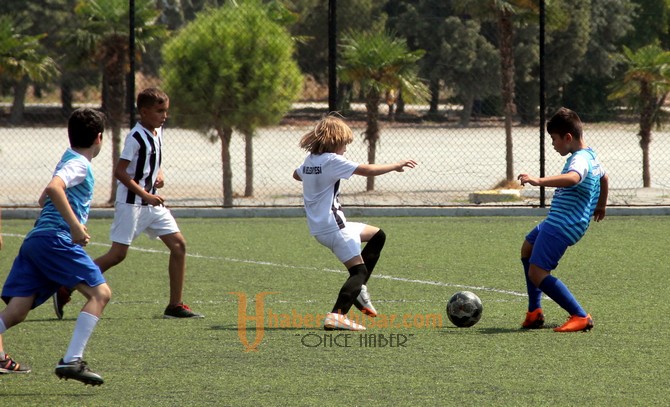 Hüseyin Sultan Miniklere Futbol turnuvası sona erdi