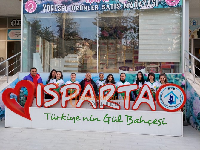 Zeynep Gülin Öngör M.T.A.L. Isparta’dan Şampiyonluk ile Döndü