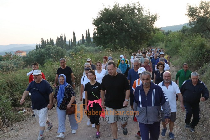 Başkan Dutlulu, sağlıklı yaşam için doğa yürüyüşlerine katıldı