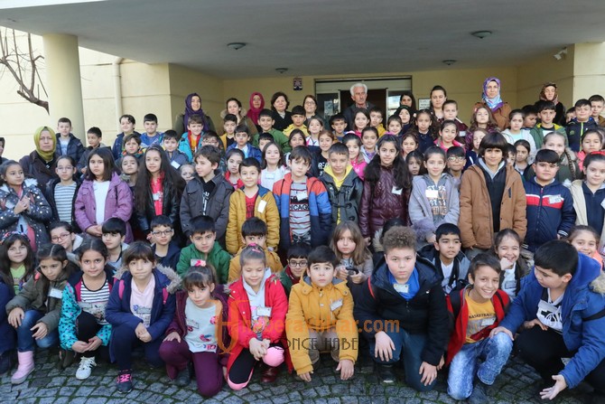 Akhisar Namık Oğul İlkokulu 3.sınıf öğrencileri şehrini keşfetti