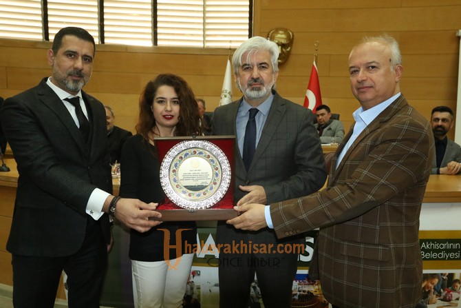 Akhisar Belediyesi 2014-2019 dönemi son meclis toplantısı yapıldı
