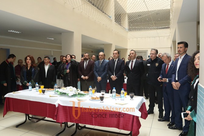 Belediye Başkanı Besim Dutlulu, Avukatlar Gününü kutladı
