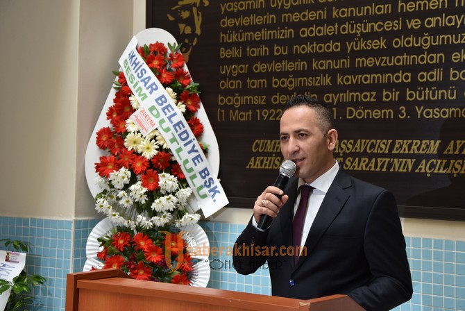 Belediye Başkanı Besim Dutlulu, Avukatlar Gününü kutladı