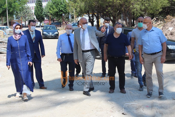 Prof. Dr. Ataç Akhisar Yerleşkesini ve Yapımı Devam Eden İnşaat Alanlarını Ziyaret Etti