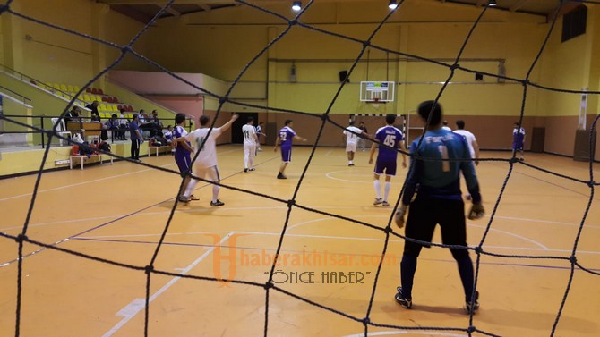 Futsal turnuvasında 3’üncü hafta sona erdi