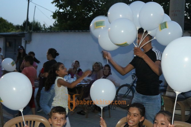 Akhisar Belediyesi mahalle iftarları Reşatbey Mahallesinde devam etti
