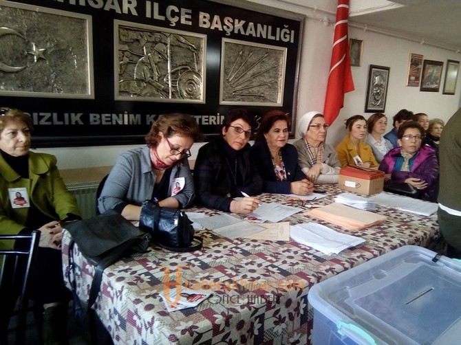 Akhisar CHP Kadın Kolları Yeni Başkanını Seçti