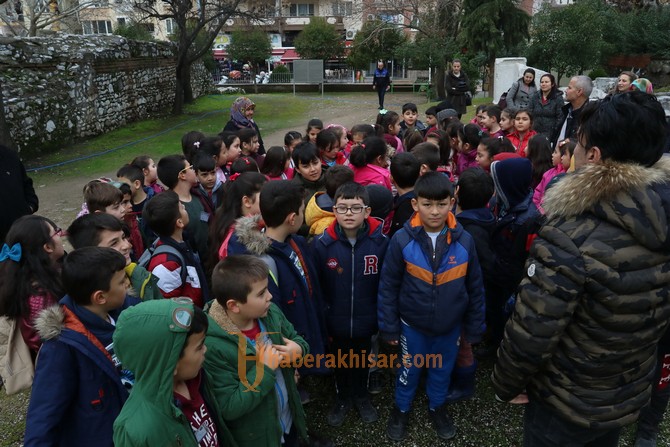 Akhisar Zübeyde Hanım İlkokulu 3.sınıf öğrencileri şehrini keşfetti