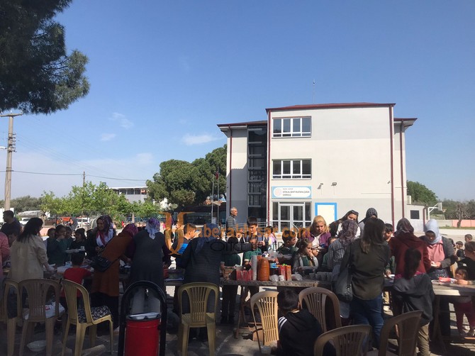 Asrın Felaketine Akhisar’daki Okullarımızdan Rekor Destek