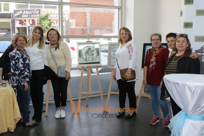 Akhisar Belediyesi Sanat Atölyeleri 8’inci eğitim ve öğretim yılı başladı