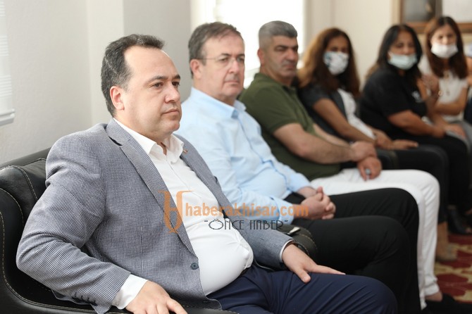 Akhisar Belediyesi’nden Alevi Kültür Derneği’ne Konferans Salonu