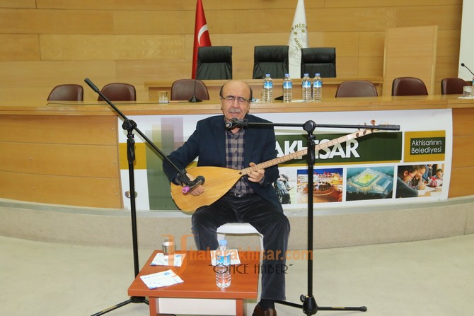 Akhisar’daki söyleşinin bu haftaki konuğu TSM Sanatçısı Bayram Bilge Tokel oldu