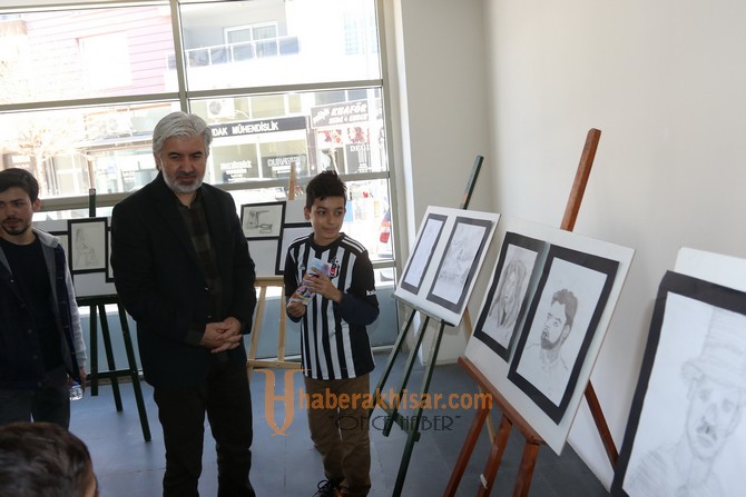 Çocuk ve Genç resim sergisi açıldı