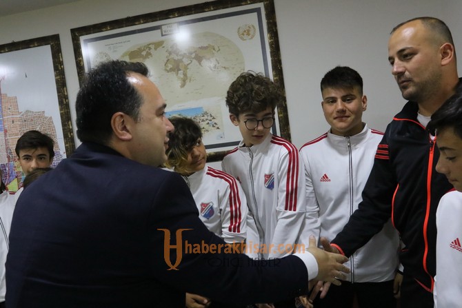 Belediye Başkanı Besim Dutlulu, Yıldırımspor Kulübünü konuk etti
