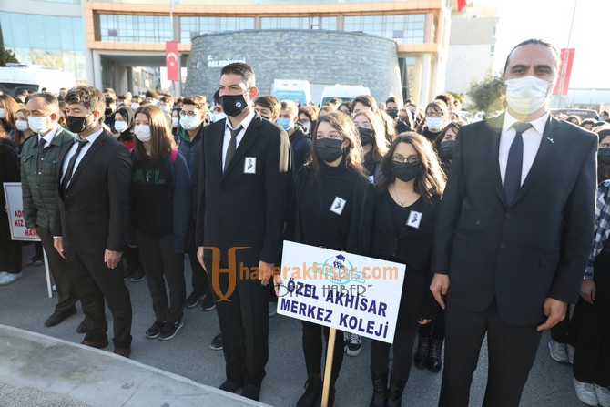 Mustafa kemal Atatürk Akhisar’da Törenle Anıldı