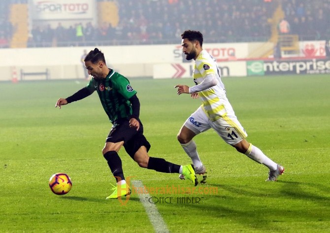 Akhisarspor; 3 - Fenerbahçe; 0