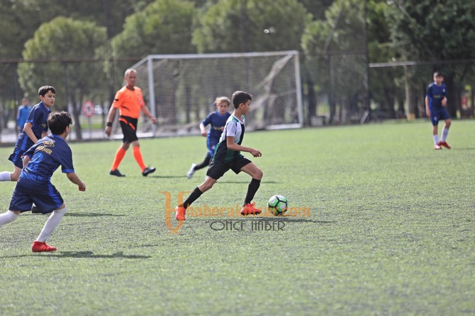 Akhisar Belediyesi Bahar Futbol Turnuvası Başladı