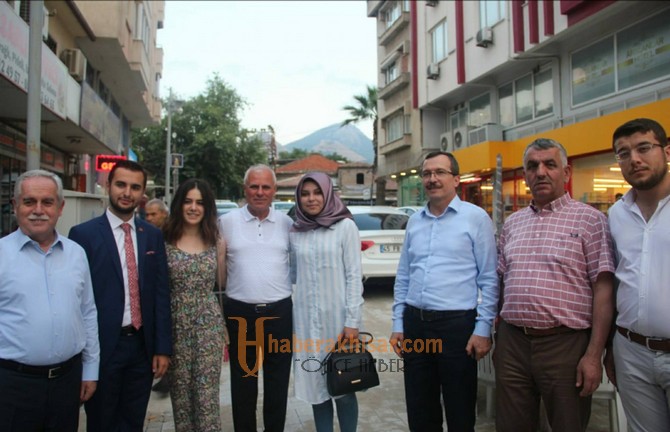 AK Parti Manisa Milletvekili Uğur Aydemir, Somalılarla buluştu