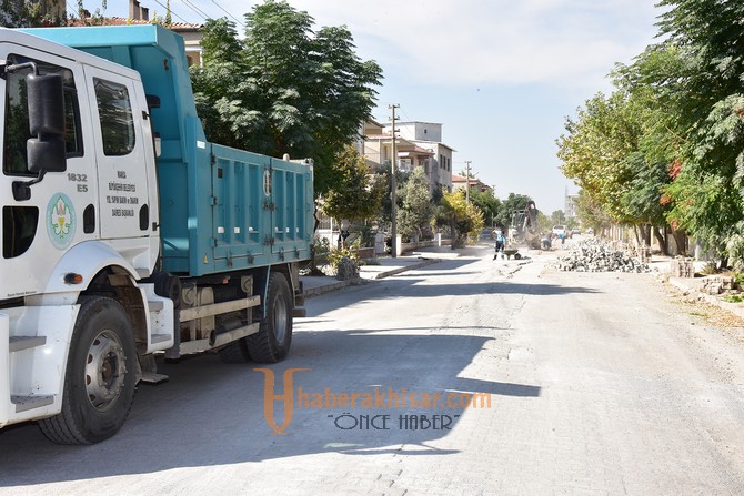 MASKİ Genel Müdürlüğü, Akhisar ilçesi Hürriyet Mahallesi 450 Sokakta yağmursuyu hattı döşeme çalışmasını tamamladı.