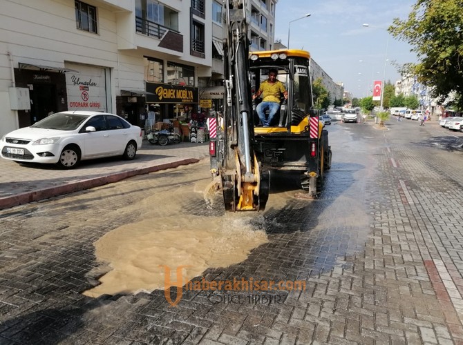 Akhisar’daki su kesintileri Büyükşehir Belediye Meclisi’nde gündeme taşındı