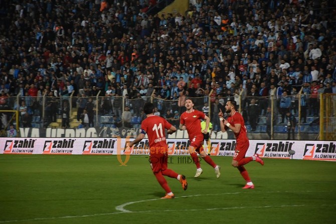 Adana Demirspor; 2 – Akhisarspor; 3