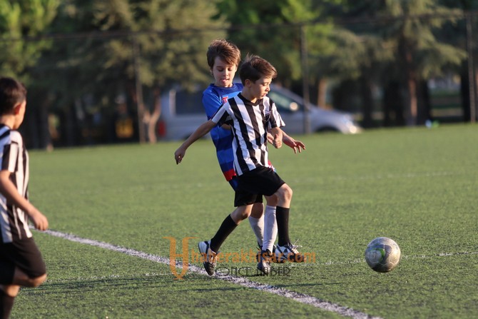 Golman İbrahim 9 yaş futbol turnuvası şampiyonu Akhisarspor oldu