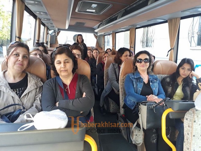 Akhisarlı Kadınların Manisa Turu Devam Ediyor