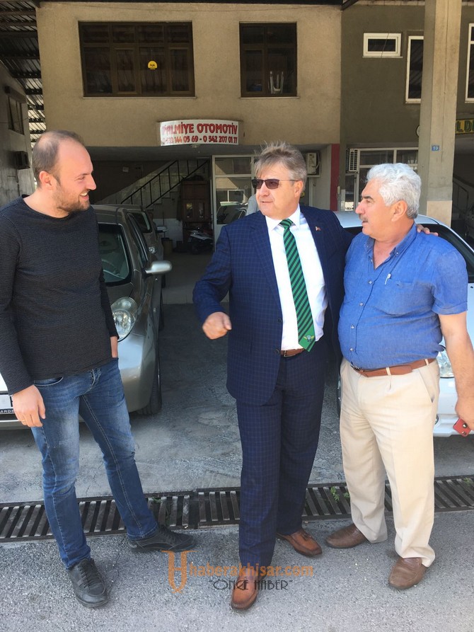 Ak Parti Manisa Milletvekili aday adayı Ergün Karaoğlu Galericiler sitesini salladı