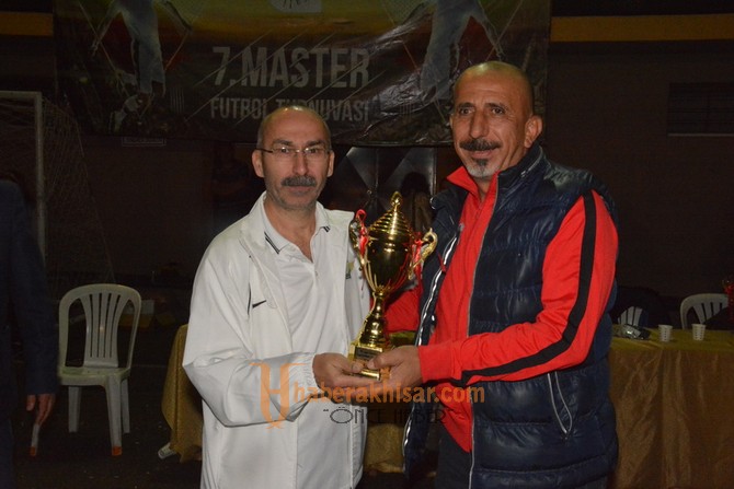 559. Çağlak Masterler futbol turnuvasında 1970 Akhisar Masterler şampiyon oldu