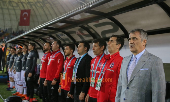 T.M Akhisarspor; 0 - Beşiktaş; 3