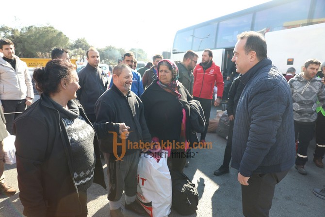 Akhisar Belediyesi’nden Afetzedelere Ulaşım Desteği Devam Ediyor