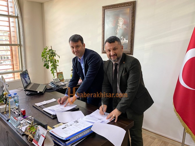Akhisar Belediyesi ile Eksen Kurs Merkezi protokol imzaladı