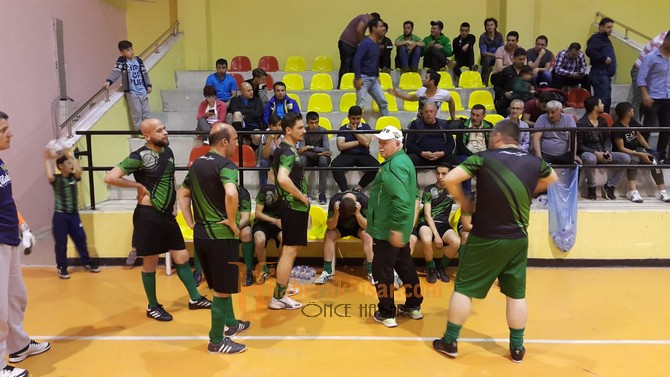 Futsal turnuvasında final grubu ilk maçları yapıldı
