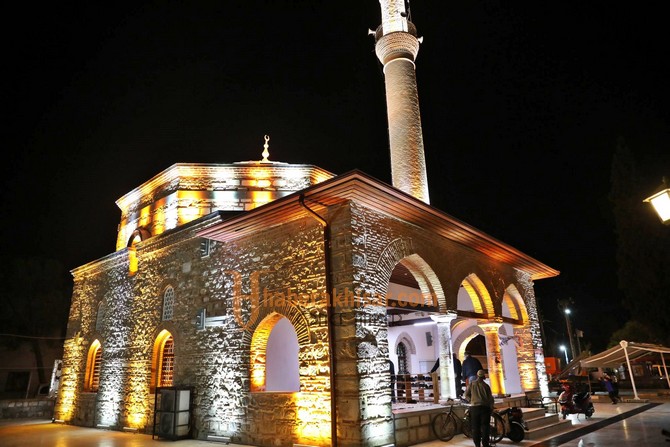 Yeni Gülruh Cami’nin Işıklandırması Büyük Beğeni Topladı