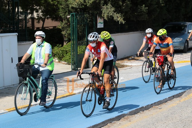 Akhisarlı Bisikletliler Hareketli Yaşam İçin Pedal Çevirdi