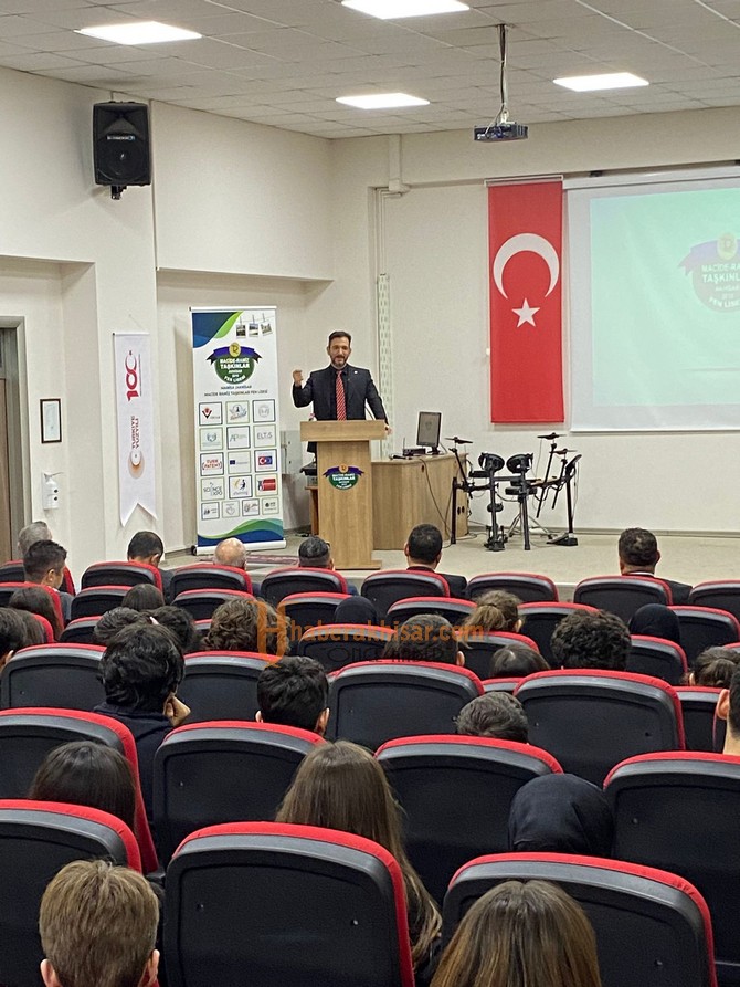 İl Milli Eğitim Müdürü Mehmet Uğurelli’den Okullara Ziyaret