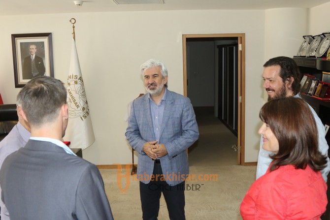 Başkan Hızlı, Yunanistan İzmir Başkonsolosunu konuk etti