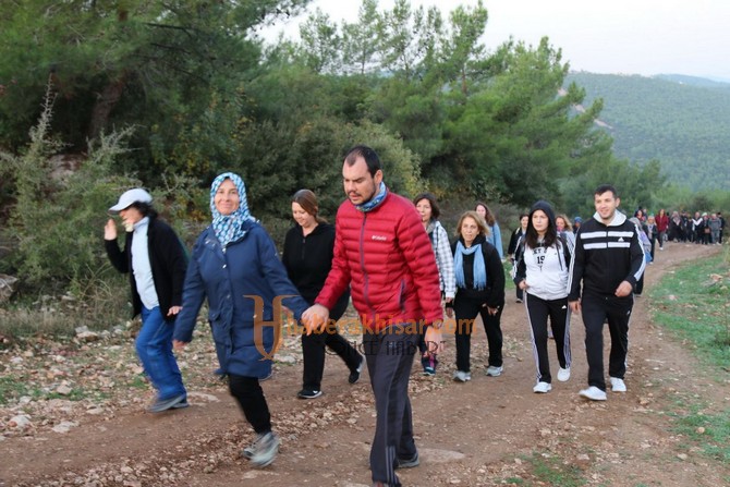 Akhisarlılar sağlık için Sırtköy parkuruna akın etti